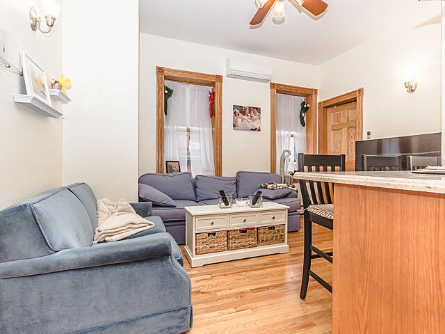 Foto del edificio - 98 Myrtle St