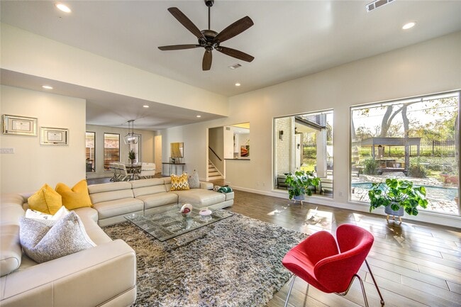 Foto del edificio - 1019 Ivy Wall Dr