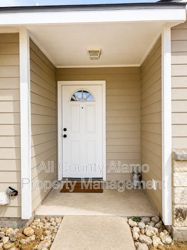 Foto del edificio - 8129 Morning Grove