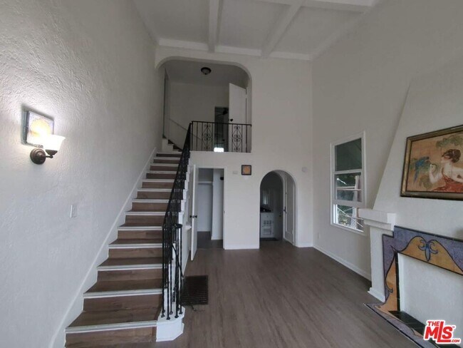 Foto del edificio - 1203 E 15th St