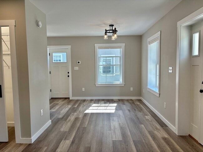 Foto del edificio - 144 Buttonbush Ln