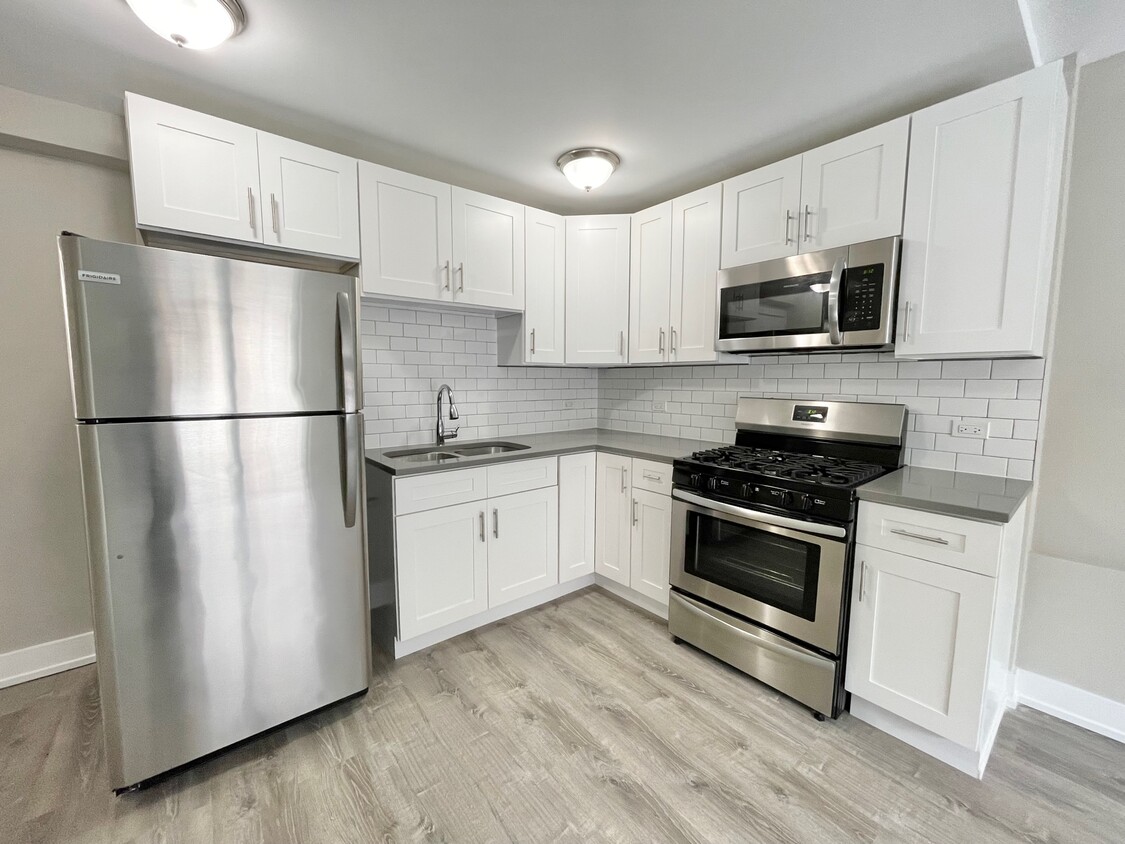 Foto principal - 2555 W Fitch Ave