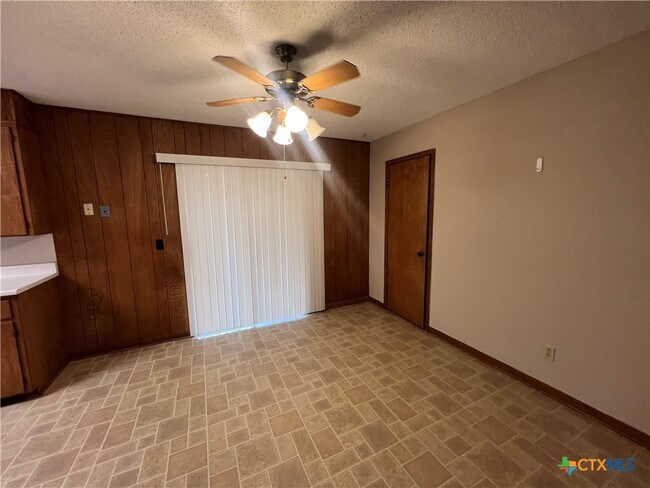 Foto del edificio - 801 Timber Dr