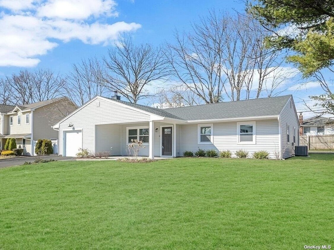 49 Morton St, Port Jefferson Station, NY 11776 House Rental in Port