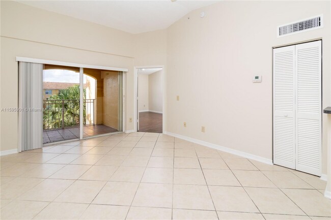 Foto del edificio - 9650 NW 2nd St