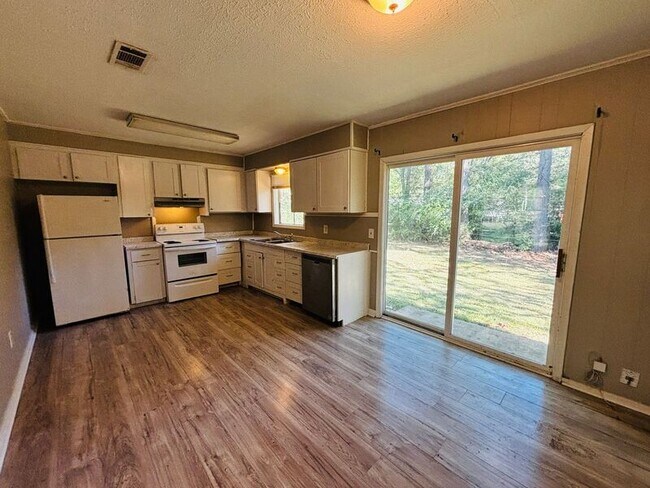 Foto del edificio - 130 E Woodcrest Dr