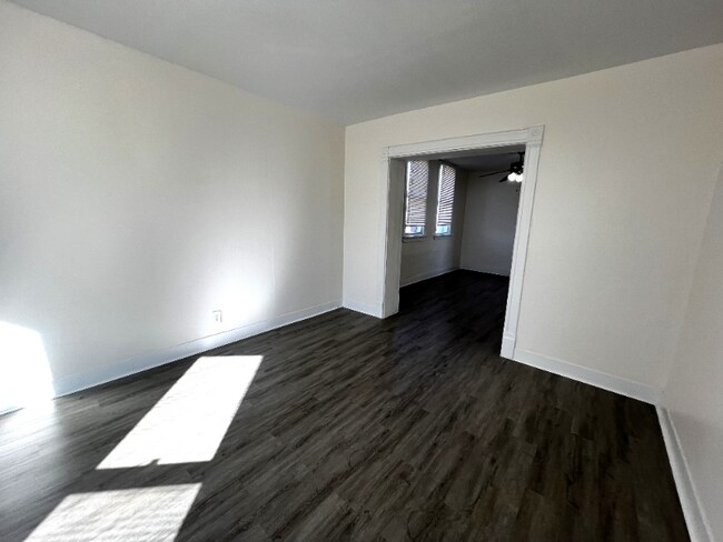 Foto del edificio - 9613 S Ave N