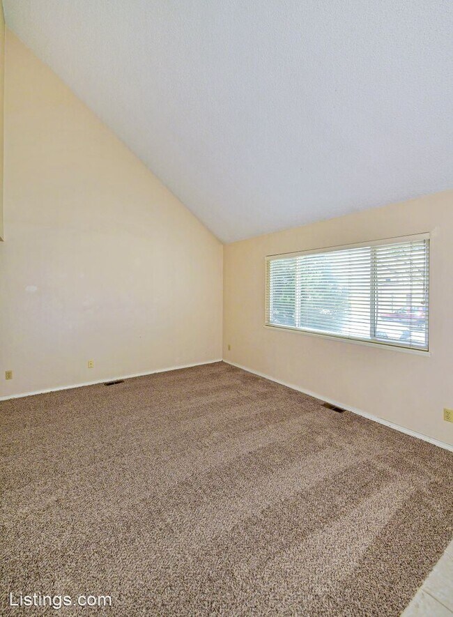 Building Photo - 3 br, 2 bath House - 3705 Brisbane Dr