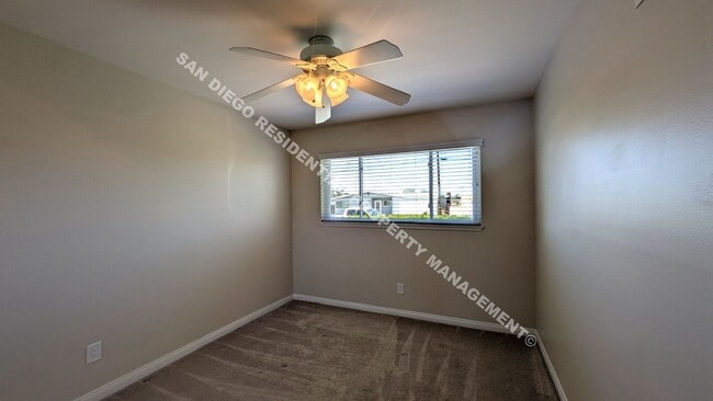 Building Photo - 4425 Mt Henry Ave