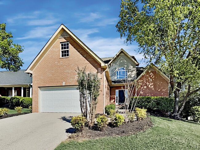 Building Photo - 2209 Ipswitch Dr