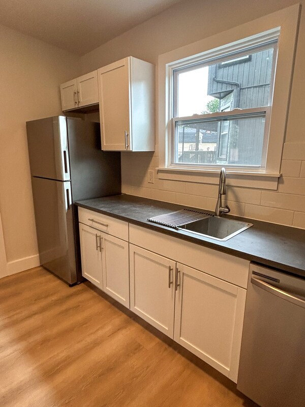 Photo - 32 Chapman St Apartment