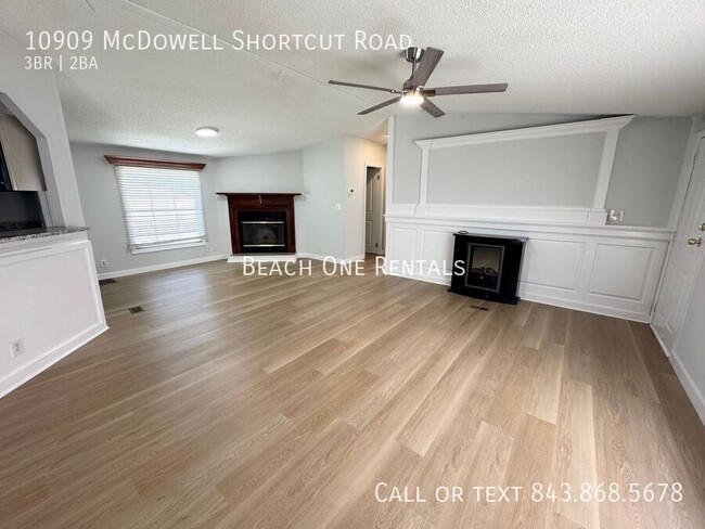 Building Photo - 10909 Mcdowell Shortcut Rd