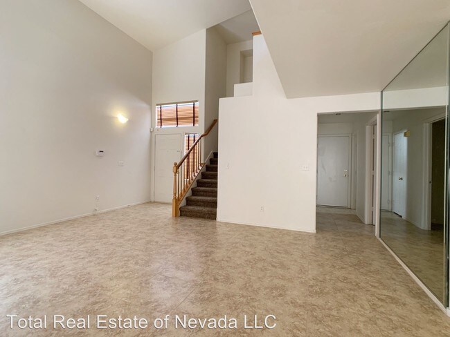 Building Photo - 5 br, 3 bath House - 9882 Pioneer Avenue