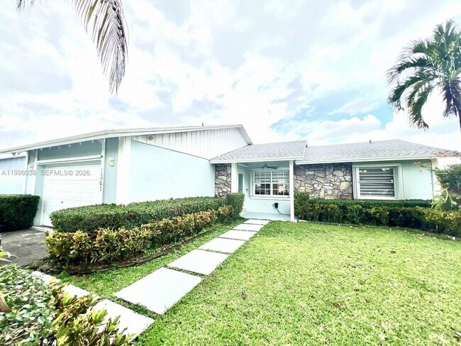 Foto del edificio - 1361 N Fieldlark Ln