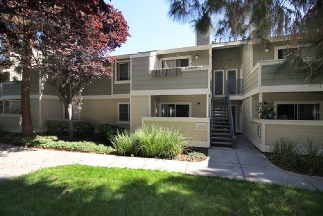 Building Photo - 2754 Somerset Park Cir