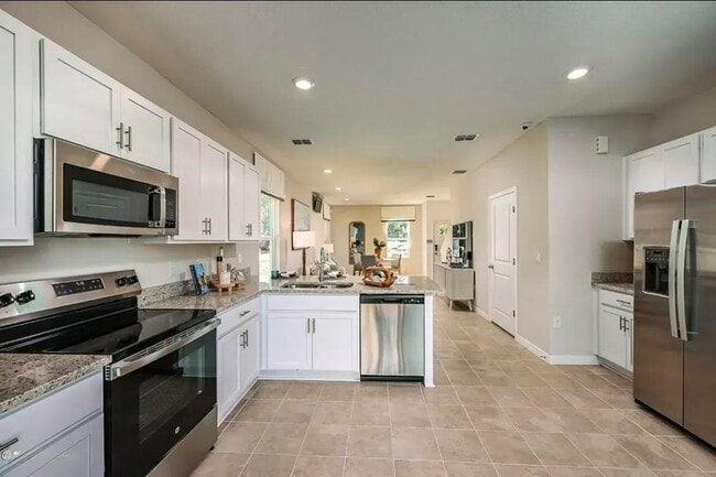 Building Photo - 7268 Sabal Ter