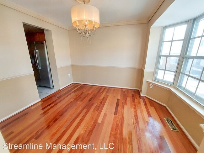 Building Photo - 4 br, 3.5 bath House - 3902 Tynewick Drive...