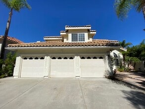 Building Photo - 1384 Woodview Ct