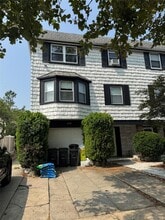 Building Photo - 15-68 Waters Edge Dr