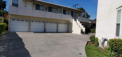 Foto del edificio - 6215 Cedar St