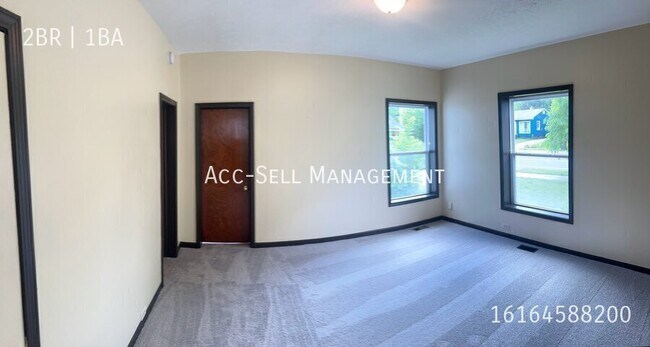Foto del edificio - 427 Leonard St NE