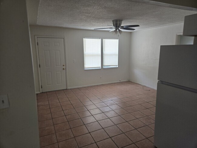 Foto del edificio - 843 41st St S
