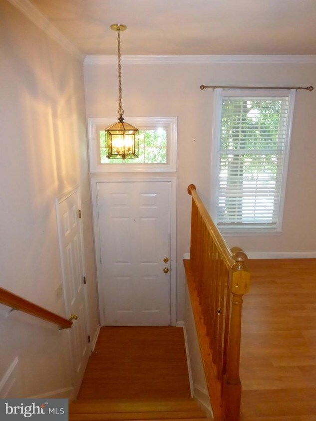 Primary Photo - 1260 Quaker Hill Dr