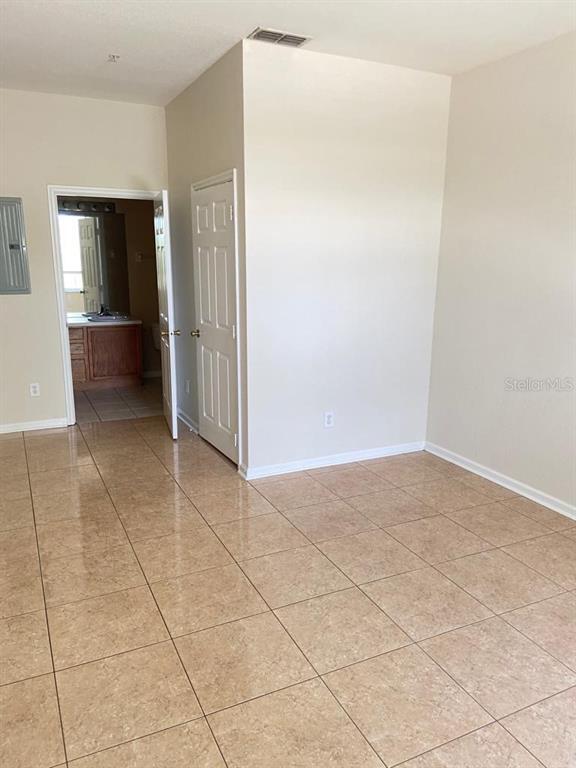 Foto del edificio - 6100 Stevenson Dr