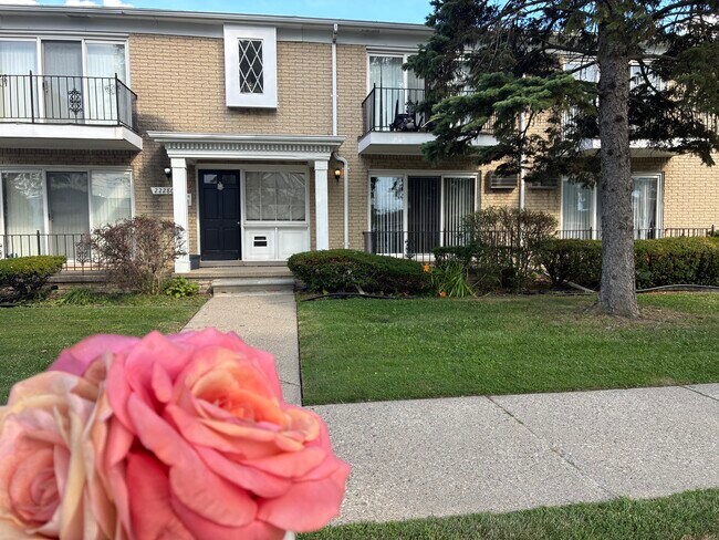 Foto del edificio - 22280 Kelly Rd