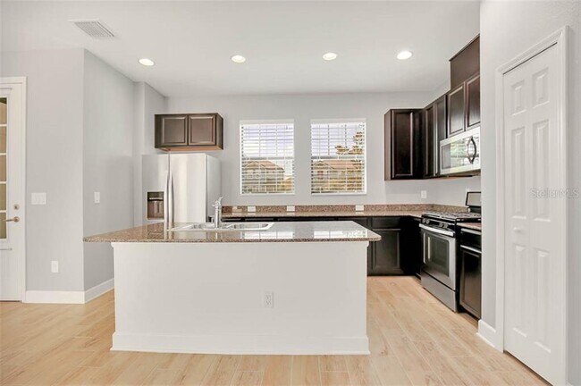 Building Photo - 5808 Circa Fishhawk Blvd