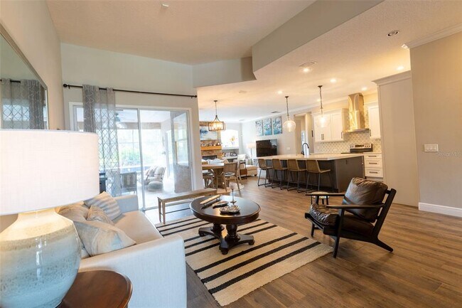 Building Photo - 1084 Shadowmoss Cir