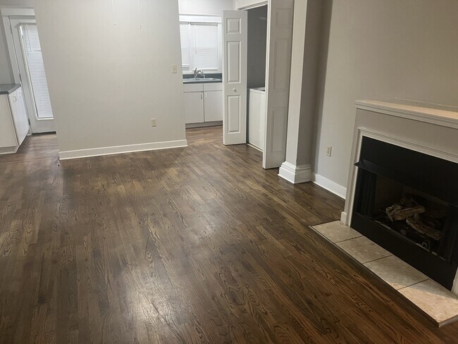 Foto del edificio - 925 Greenwood Ave NE