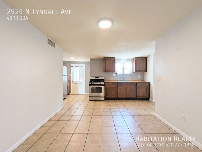 Foto del edificio - 2926 N Tyndall Ave