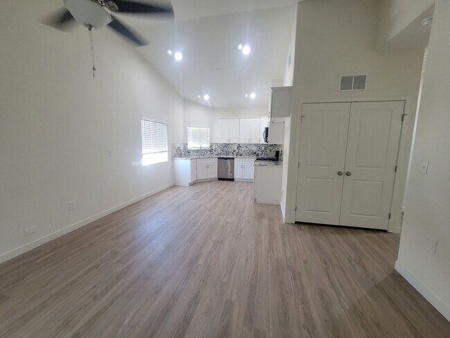 Foto del edificio - 8520 Grandy St