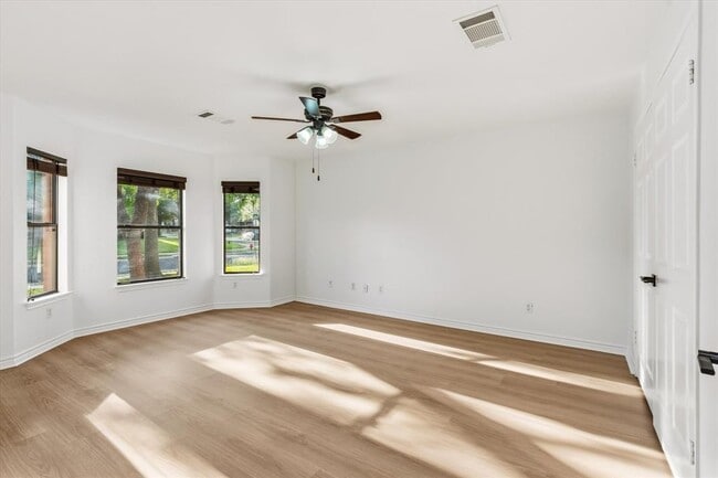 Building Photo - 2005 Jasper Ln