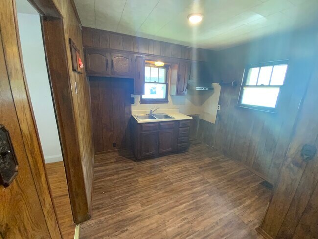 Foto del edificio - 208 Stroup St