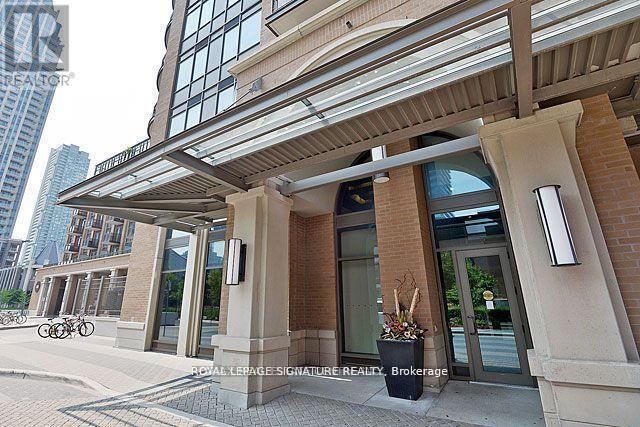 Building Photo - 385-2385 Prince of Wales Dr