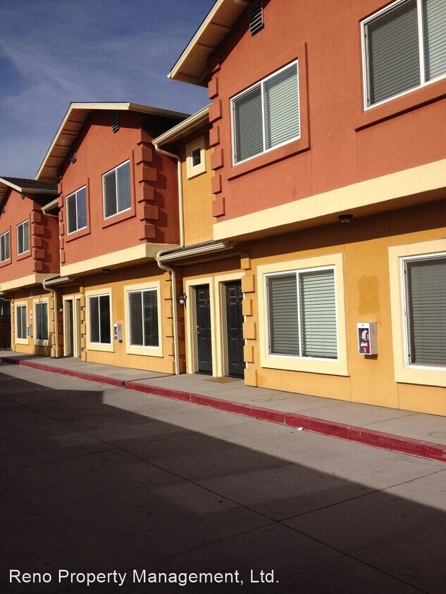 Primary Photo - 2 br, 2.5 bath House - 2581 Orovada St Unit D