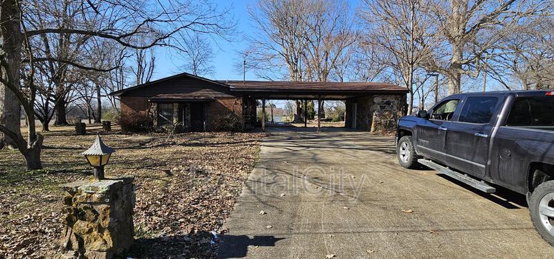 Primary Photo - 3415 Old Lake Rd