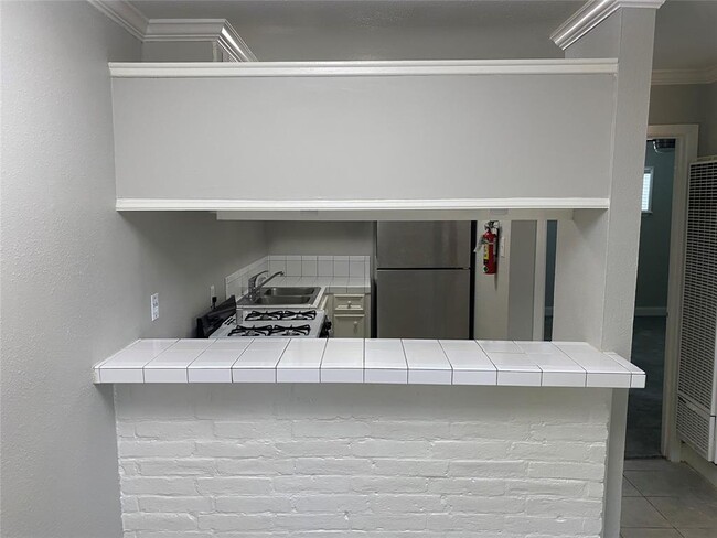Foto del edificio - 211 W 17th St