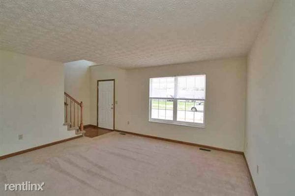 Building Photo - 7645 Stonebridge Golf Dr