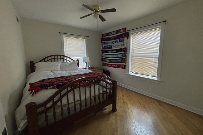 Building Photo - 3321 N Lakewood Ave