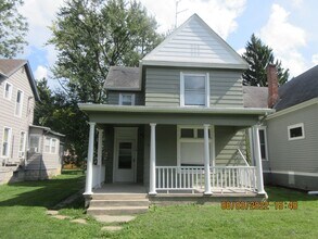 Building Photo - 832 Columbia Ave