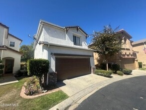 Building Photo - 573 Yarrow Dr