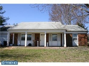 Building Photo - 86 Evergreen Dr