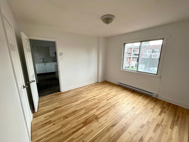 Building Photo - 8874 Rue Tolhurst
