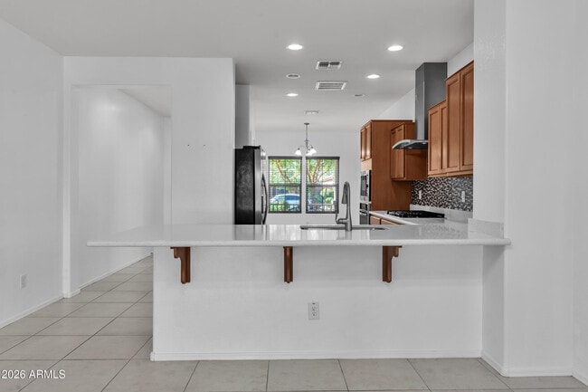 Building Photo - 2354 E Bellerive Dr