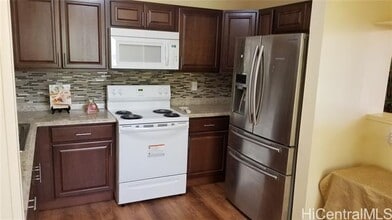 Building Photo - 94-372-372 Haaa St