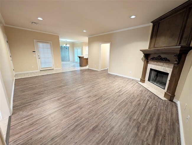 Foto del edificio - 17115 Cedar Dr
