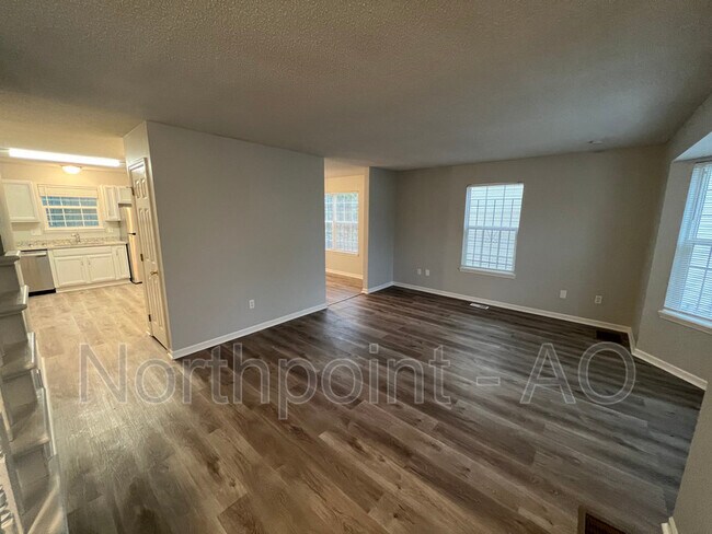 Foto del edificio - 4217 Woodland Ave
